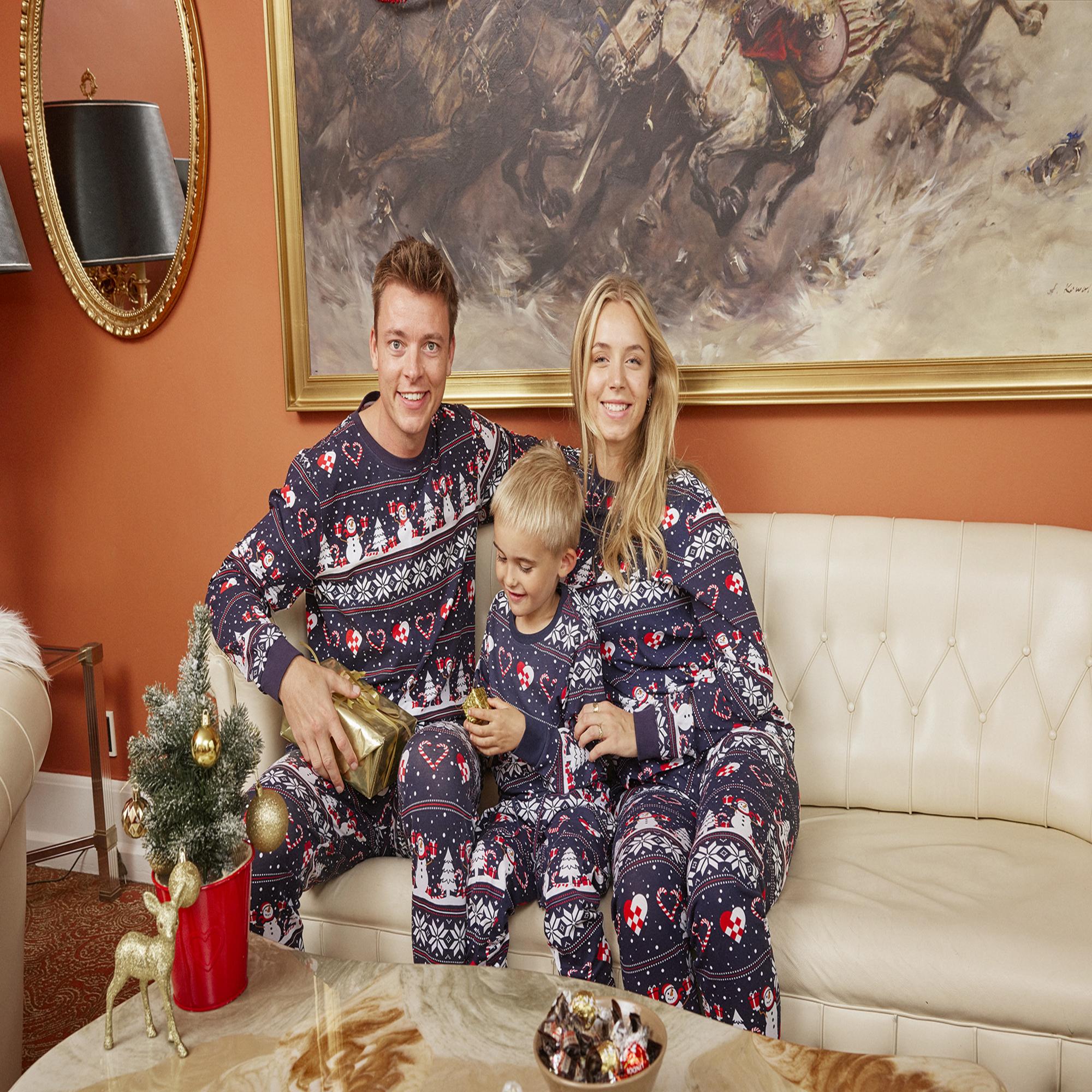 pull de noël homme - Illustration