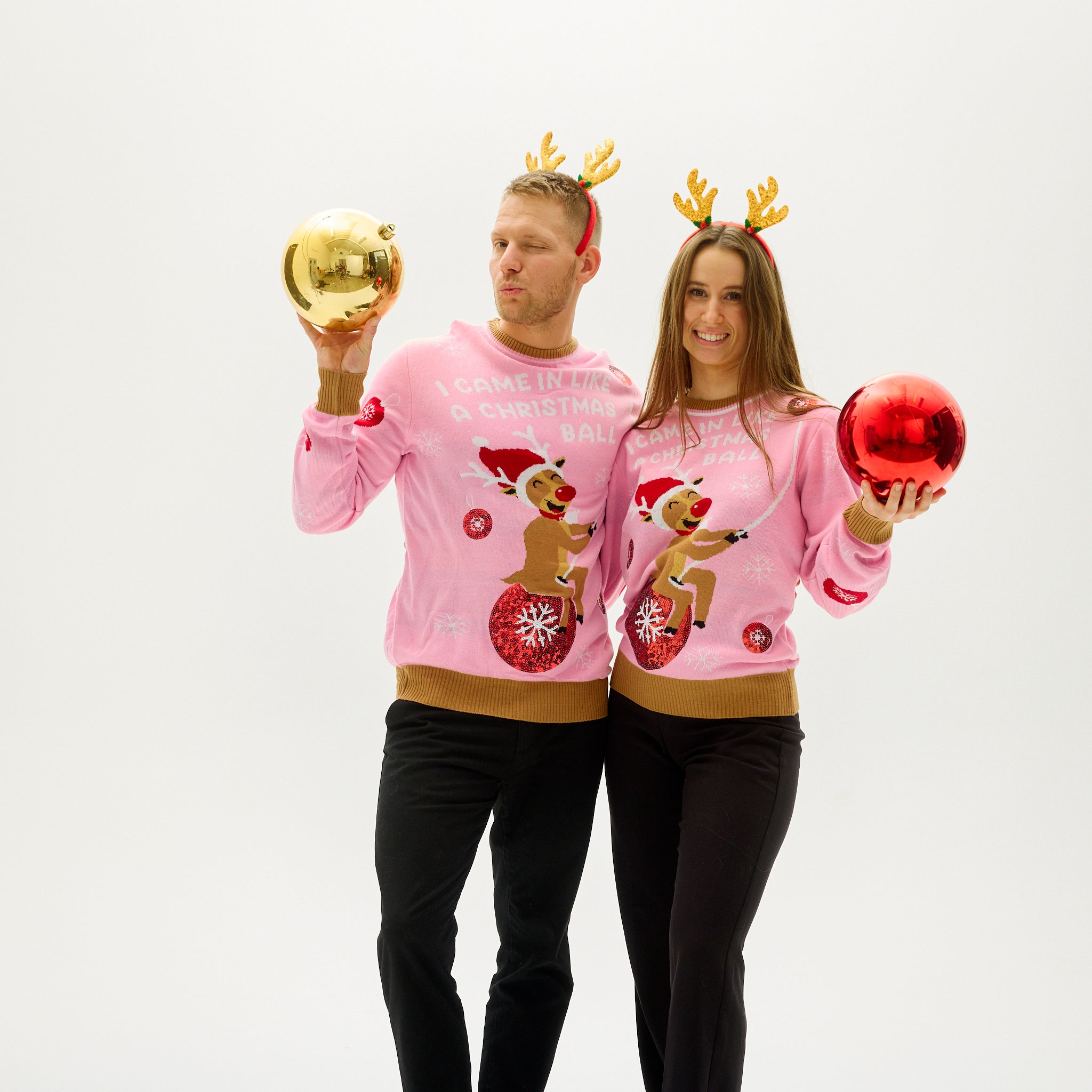 I Came In Like A Christmas Ball Sweater - Femme