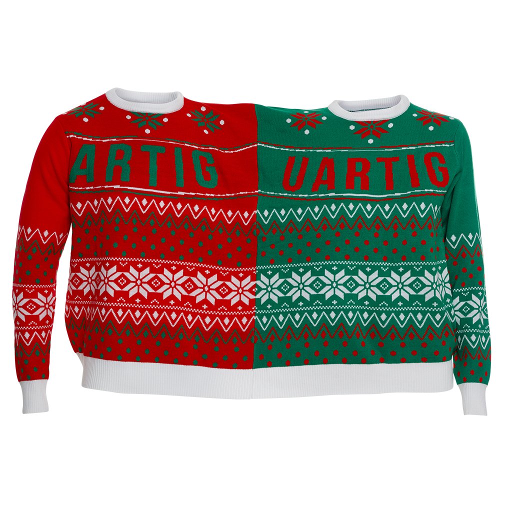 Un pull jumeau rouge et vert.